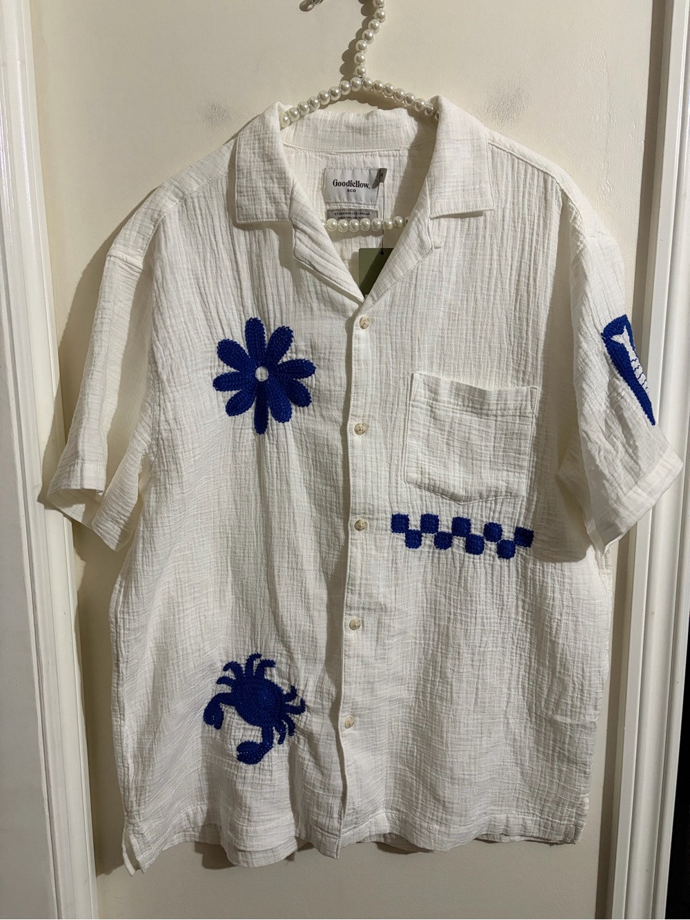 Goodfellow & Co Men’s White Short-Sleeve Embroidered Camp Shirt - Blue Motif